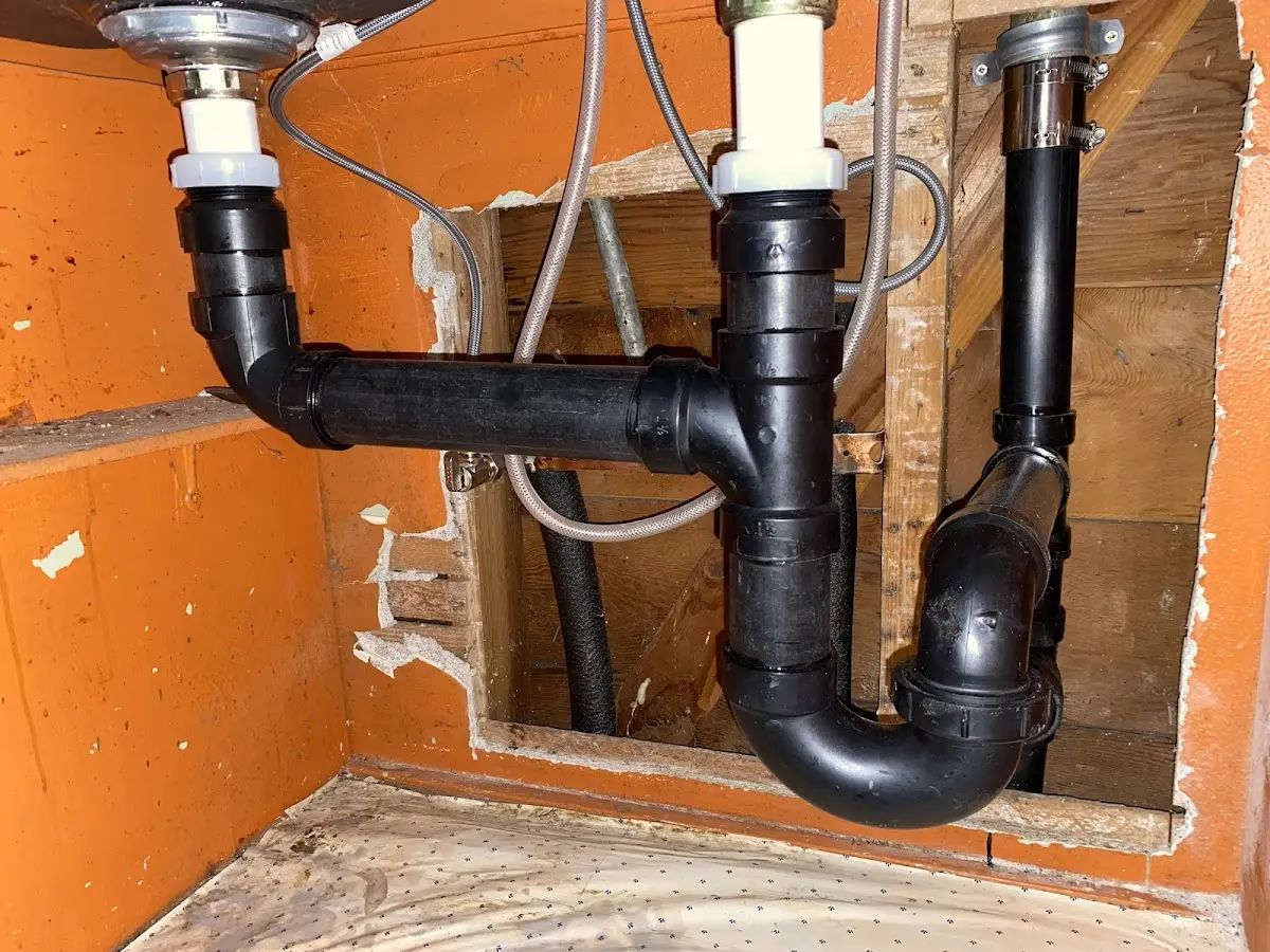 Professional Pipe Bursting equipment and tools on the job in Lochmoor Waterway Estates